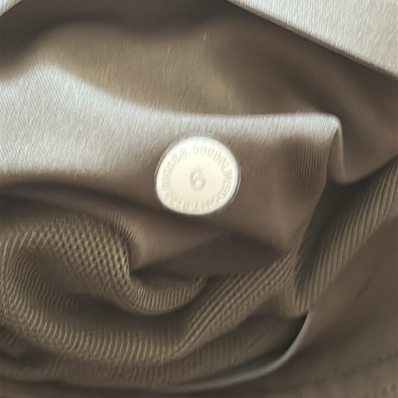 Lululemon sz 6 Base Pace High-Rise Tight 31" Smoked Spruce Leggings great cond - Picture 5 of 6